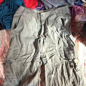 American Eagle Green Super High Rise Baggy Wide Leg Stretch Cargo Pants Size 12